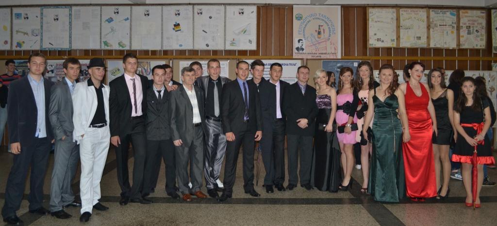 Maturantski defile ulicama Teslića