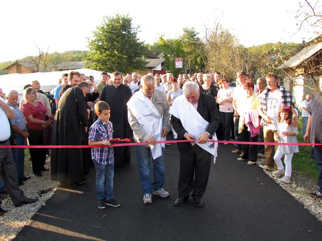 Gornji Ružević dobio prve kilometre asfalta