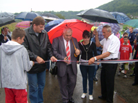 Načelnik opštine Savo Kasapović svečanim presjecanjem vrpce pustio je u promet novoizgrađenu dionicu puta u mjesnoj zajednici Gomjenica dužine 1.300m.